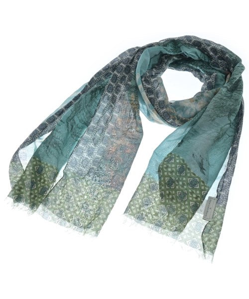 Pierre-Louis Mascia ผ้าคลุมไหล่