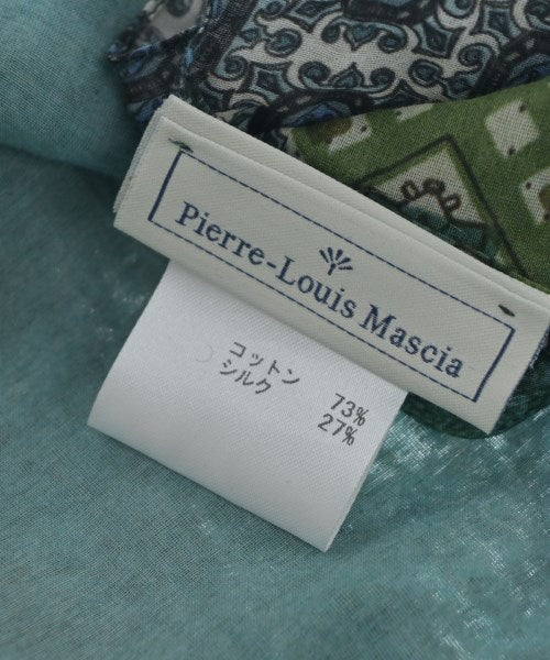 Pierre-Louis Mascia ผ้าคลุมไหล่