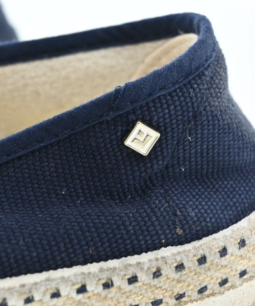 Rivieras รองเท้าผ้าใบ