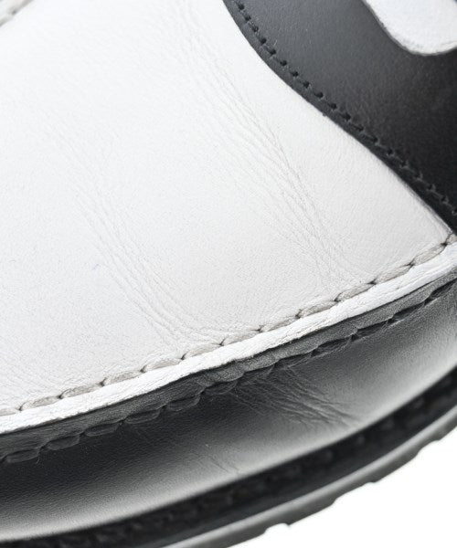 Jalan Sriwijaya รองเท้าสวมทางการ