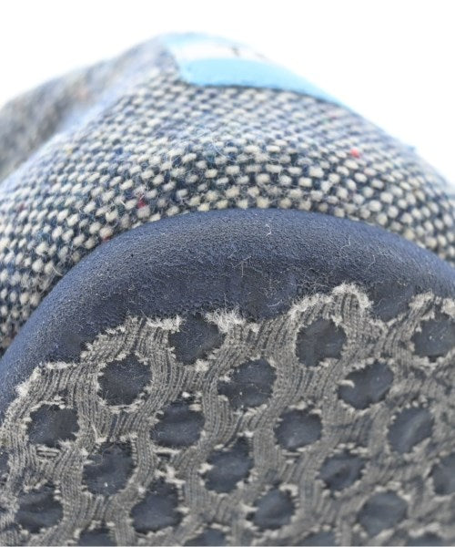 TOMS รองเท้า อื่น