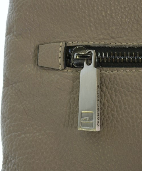 GIANNI CHIARINI คลัตช์