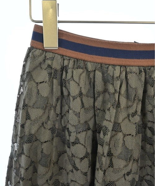 DRESSLAVE กระโปรงยาวถึงเข่า