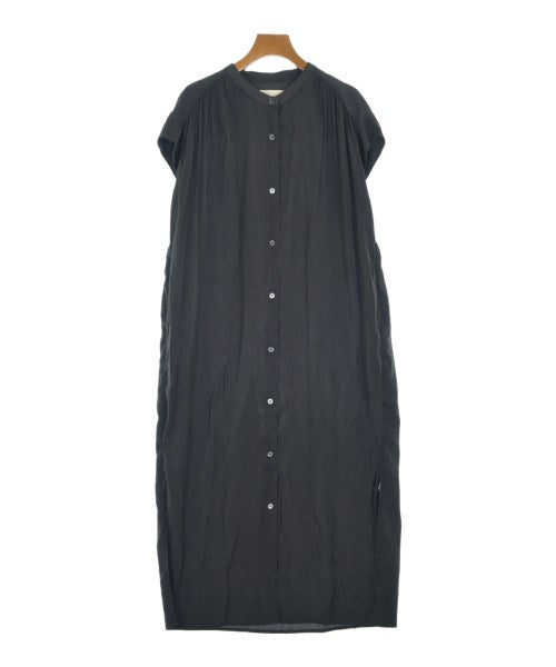 B MING LIFE STORE by BEAMS เดรสที่เป็นเสื้อเชิ้ตตัวยาว