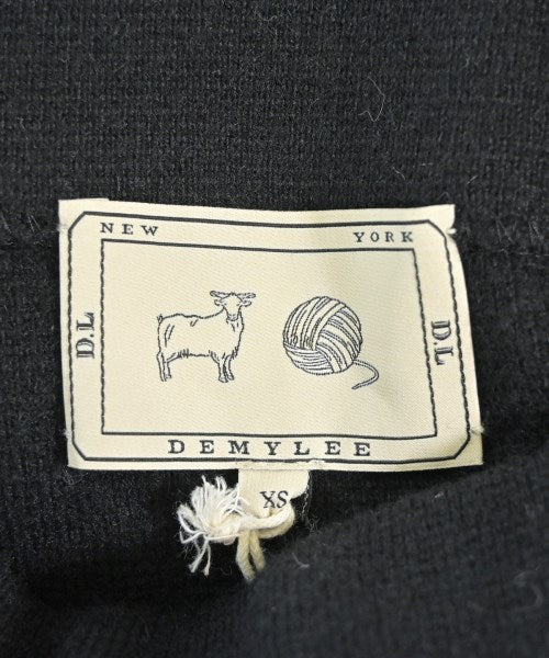 DEMYLEE กระโปรงยาวถึงเข่า