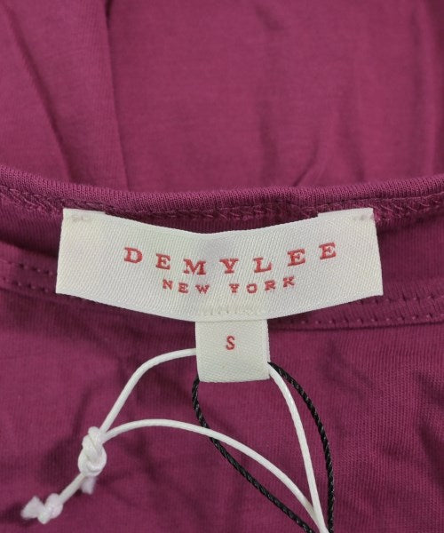 DEMYLEE เสื้อยืด/เสื้อท็อปส์