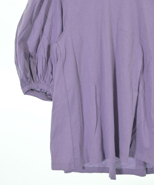 DEMYLEE เสื้อยืด/เสื้อท็อปส์