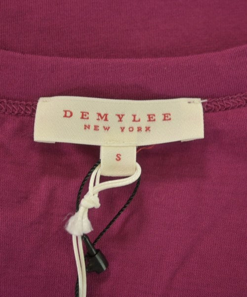 DEMYLEE เสื้อยืด/เสื้อท็อปส์