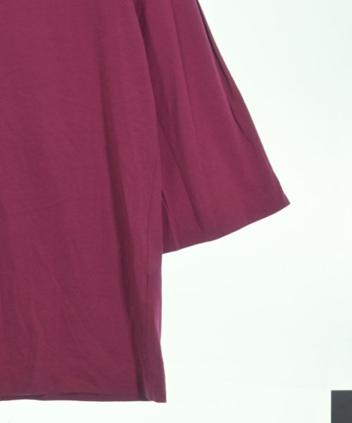 DEMYLEE เสื้อยืด/เสื้อท็อปส์