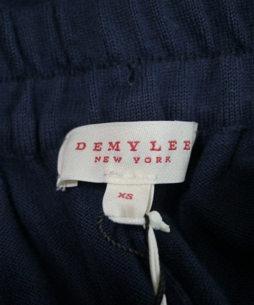 DEMYLEE กางเกงขาสั้น