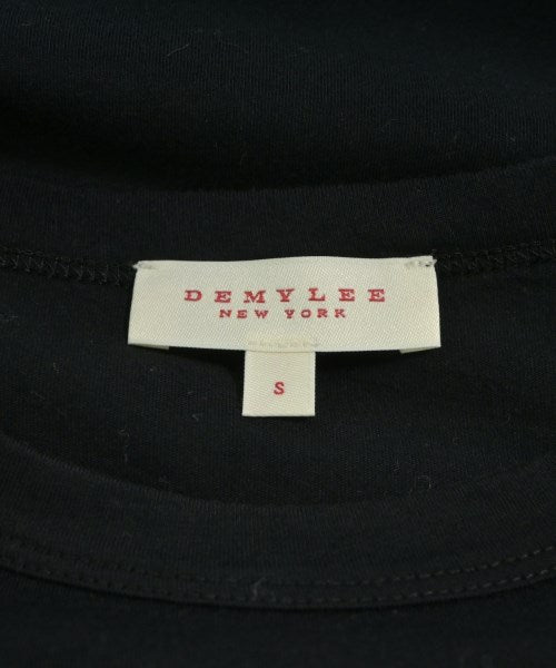 DEMYLEE เสื้อยืด/เสื้อท็อปส์