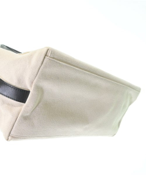 DEMYLEE กระเป๋าถือขนาดใหญ่