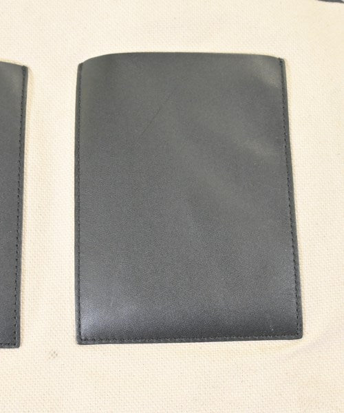 DEMYLEE กระเป๋าถือขนาดใหญ่