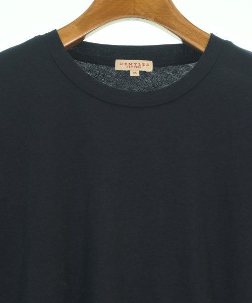 DEMYLEE เสื้อยืด/เสื้อท็อปส์