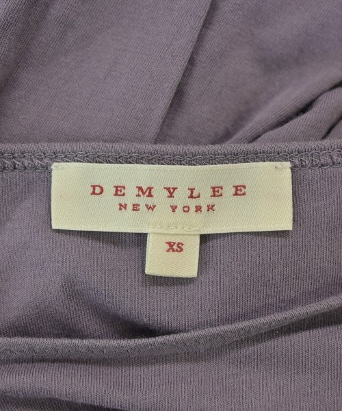 DEMYLEE เสื้อยืด/เสื้อท็อปส์