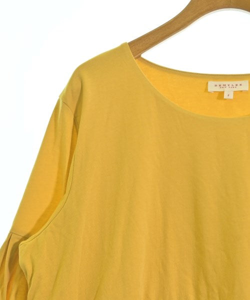 DEMYLEE เสื้อยืด/เสื้อท็อปส์