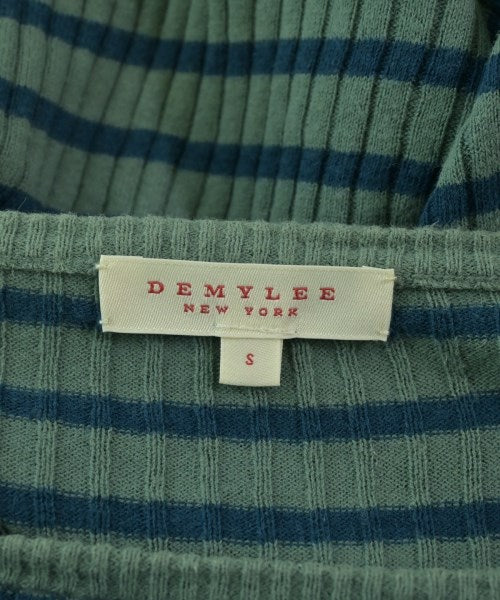 DEMYLEE เสื้อยืด/เสื้อท็อปส์
