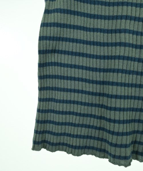 DEMYLEE เสื้อยืด/เสื้อท็อปส์