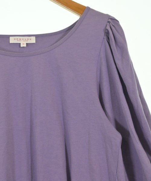 DEMYLEE เสื้อยืด/เสื้อท็อปส์