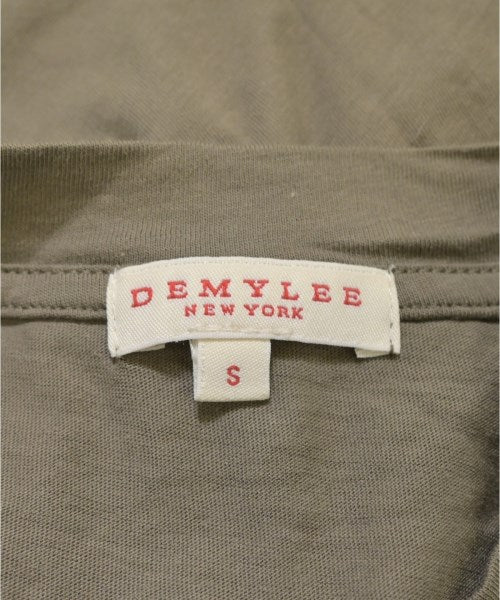 DEMYLEE เสื้อยืด/เสื้อท็อปส์