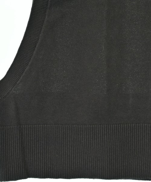 ENFOLD เสื้อแขนกุด