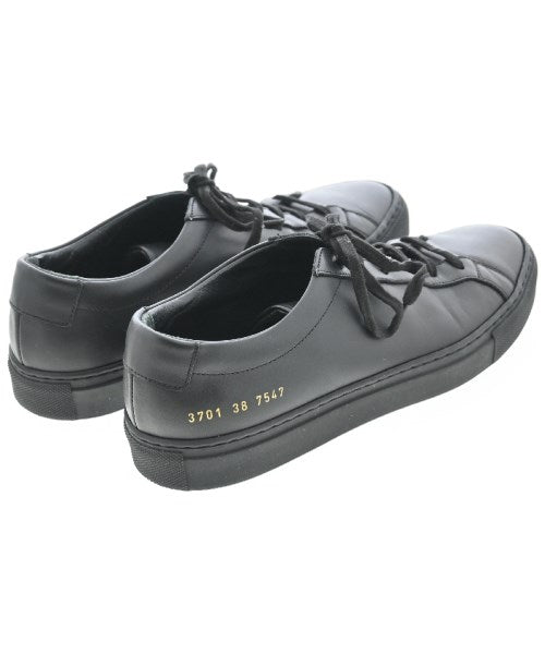 COMMON PROJECTS รองเท้าผ้าใบ