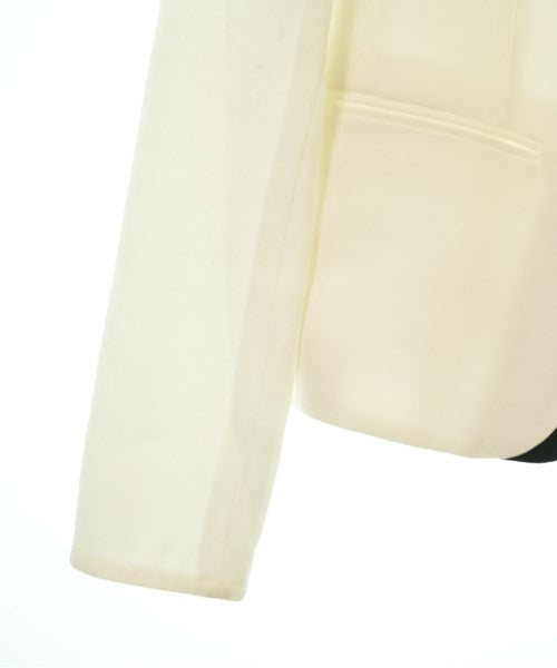 BEIGE, แจ็คเก็ตไม่มีปก