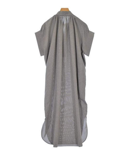 BEIGE, เดรสที่เป็นเสื้อเชิ้ตตัวยาว