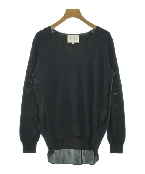 BEIGE, เสื้อกันหนาว