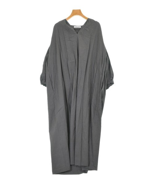 BEIGE, ชุดเดรส