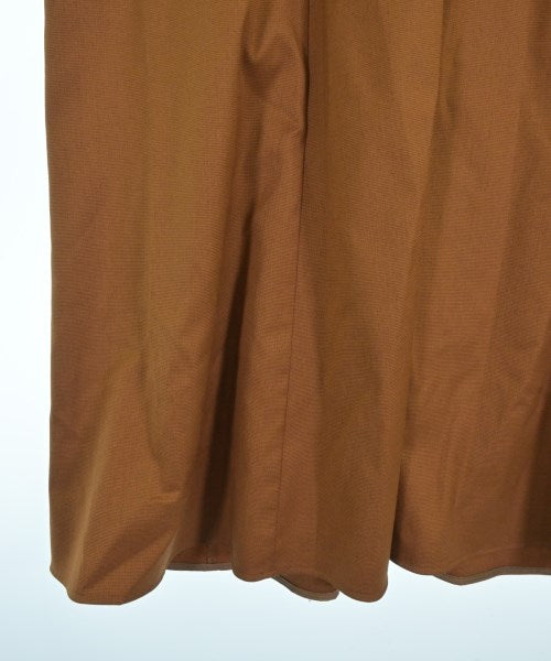 BEIGE, ชุดเดรส