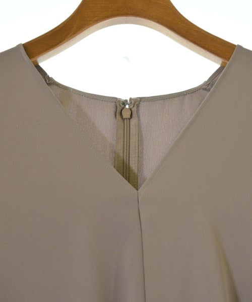 BEIGE, ชุดเดรส
