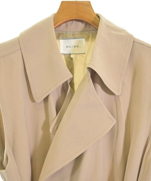 BEIGE, เสื้อกันฝน