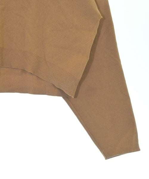 BEIGE, เสื้อกันหนาว