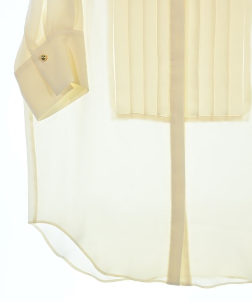 BEIGE, เสื้อลำลอง