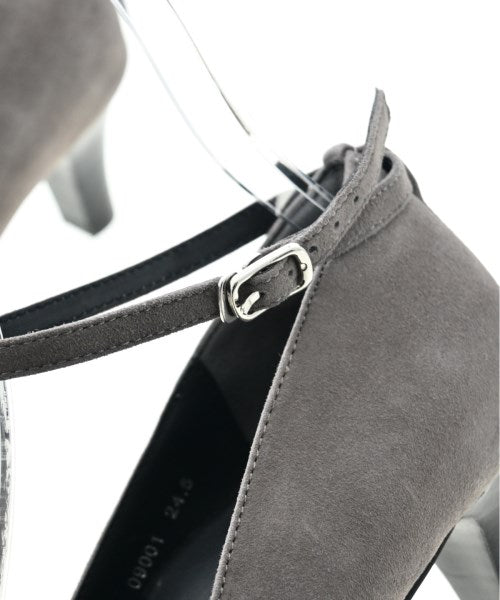 Reflect รองเท้าส้นสูง