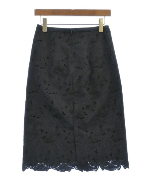 Reflect กระโปรงยาวถึงเข่า