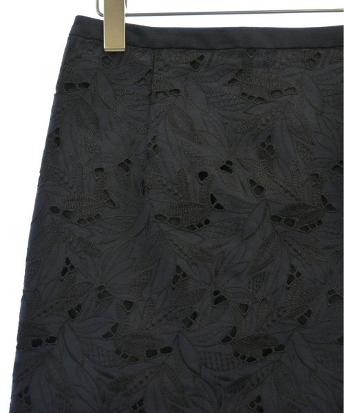 Reflect กระโปรงยาวถึงเข่า