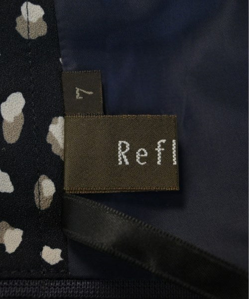 Reflect กระโปรงยาวถึงเข่า