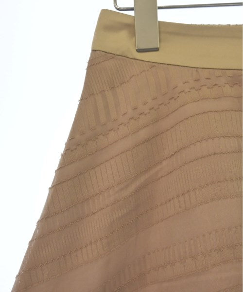 Reflect กระโปรงยาวถึงเข่า