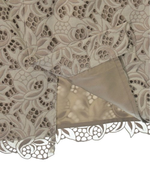 Reflect กระโปรงยาวถึงเข่า