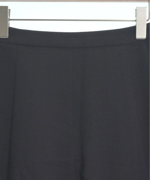 Reflect กระโปรงยาวถึงเข่า