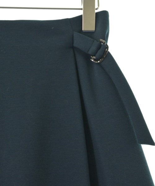 Reflect กระโปรงยาวถึงเข่า