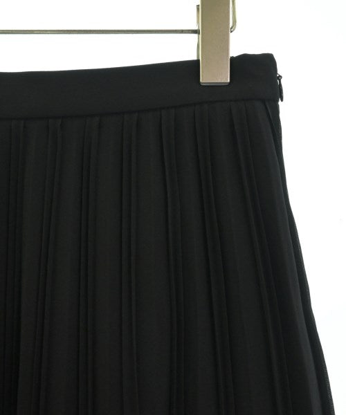 Reflect กระโปรงยาวถึงเข่า