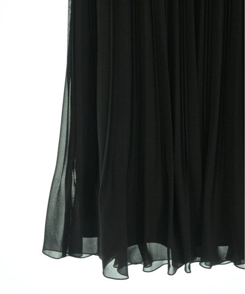 Reflect กระโปรงยาวถึงเข่า