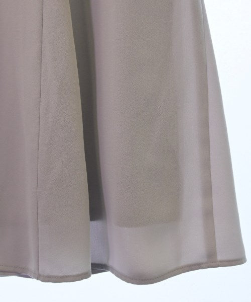 Reflect กระโปรงยาวถึงเข่า