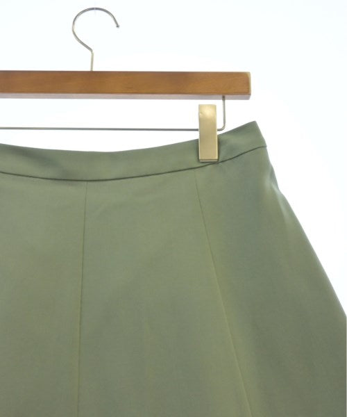 Reflect กระโปรงยาวถึงเข่า