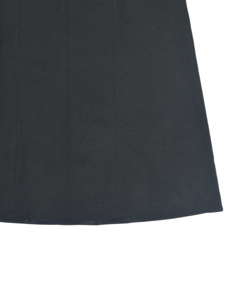 Reflect กระโปรงยาวถึงเข่า