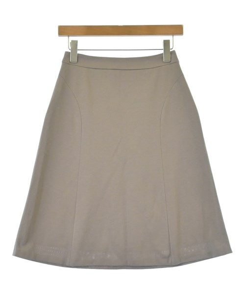 Reflect กระโปรงยาวถึงเข่า