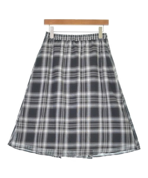 Reflect กระโปรงยาวถึงเข่า